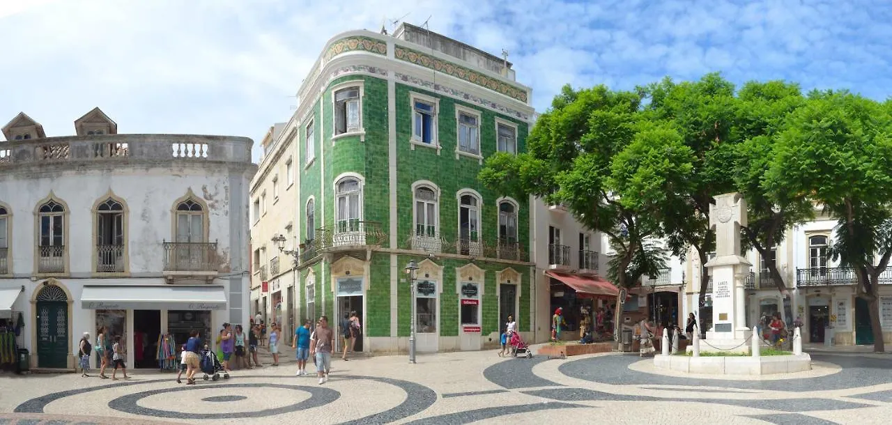 Casa Da Flor In Lagos
